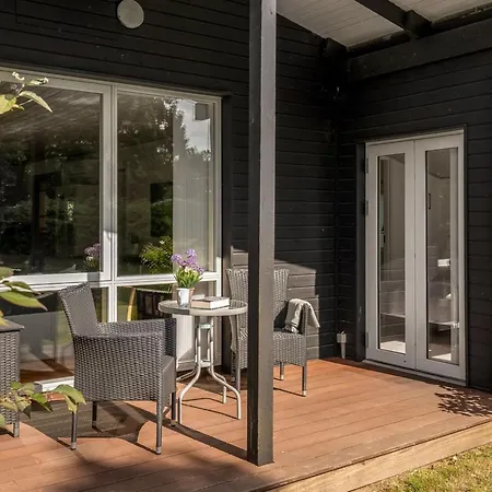 Сasa de vacaciones Elenora - 200m From The Sea By Interhome *